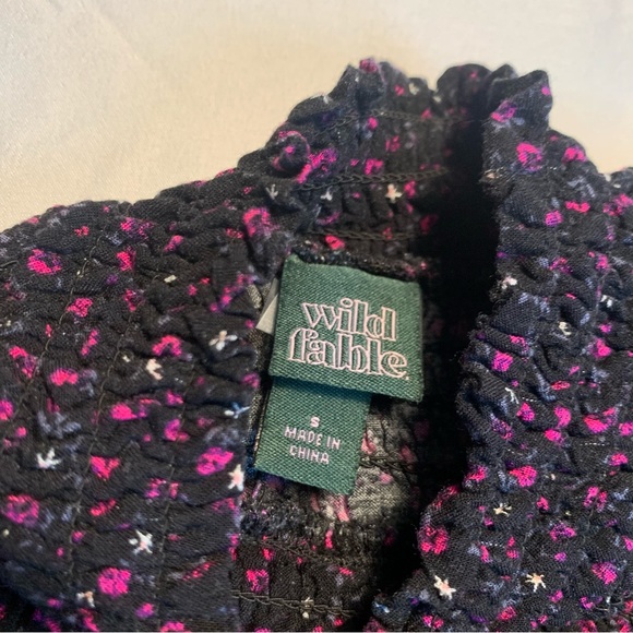 Target Wild Fable Puffy Sleeve Longsleeve Crop Top - Picture 5 of 5